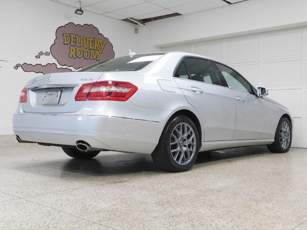 Mercedes-Benz E-Class E350 4MATIC Sedan 2012