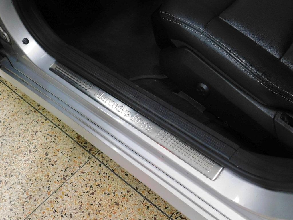 Mercedes-Benz E-Class E350 4MATIC Sedan 2012