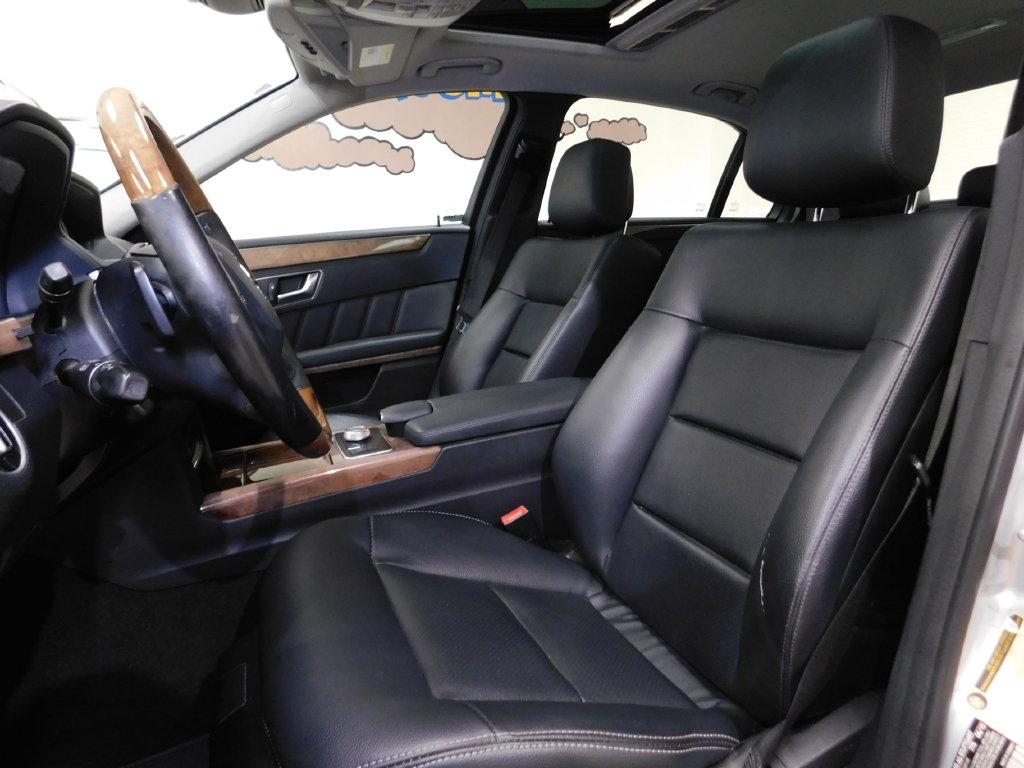 Mercedes-Benz E-Class E350 4MATIC Sedan 2012