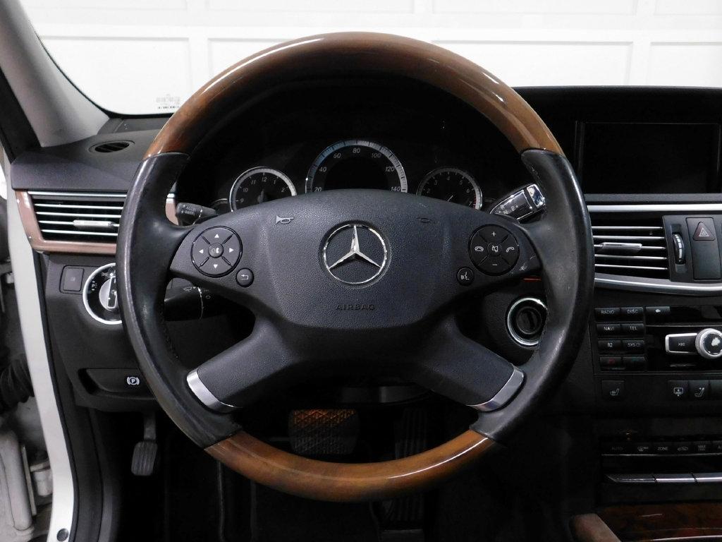 Mercedes-Benz E-Class E350 4MATIC Sedan 2012