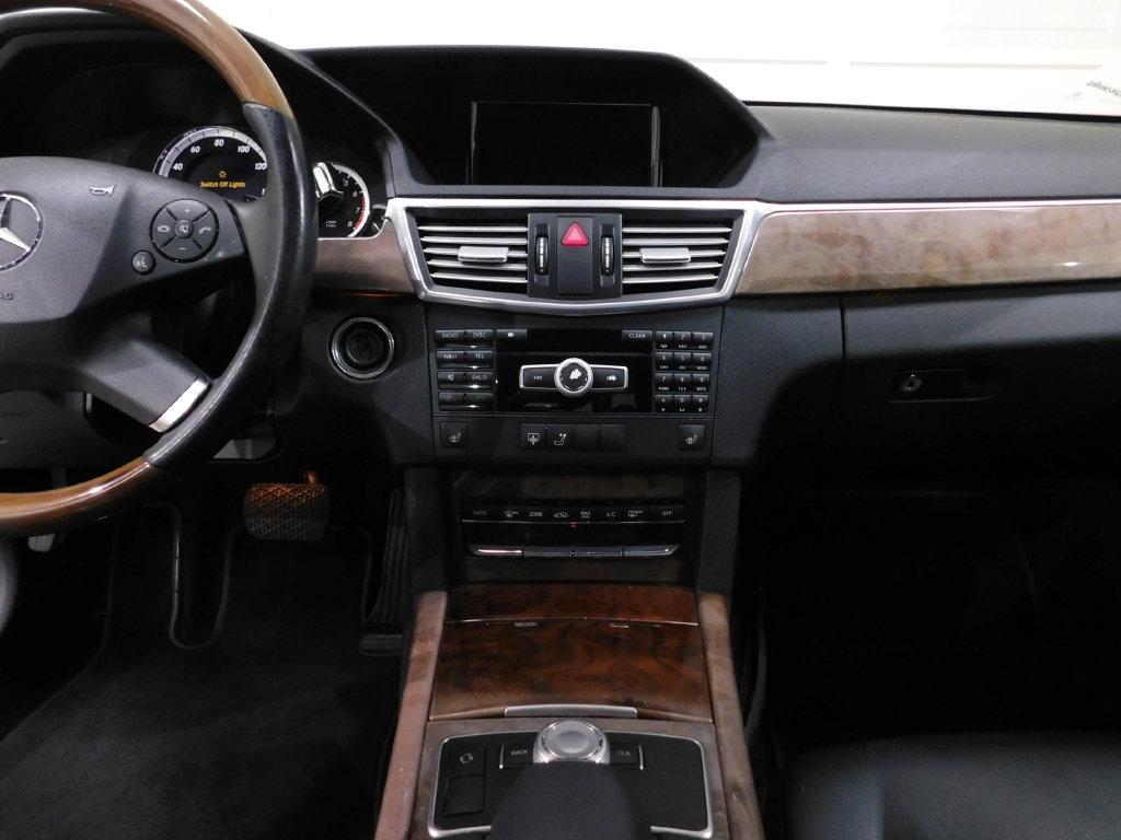 Mercedes-Benz E-Class E350 4MATIC Sedan 2012