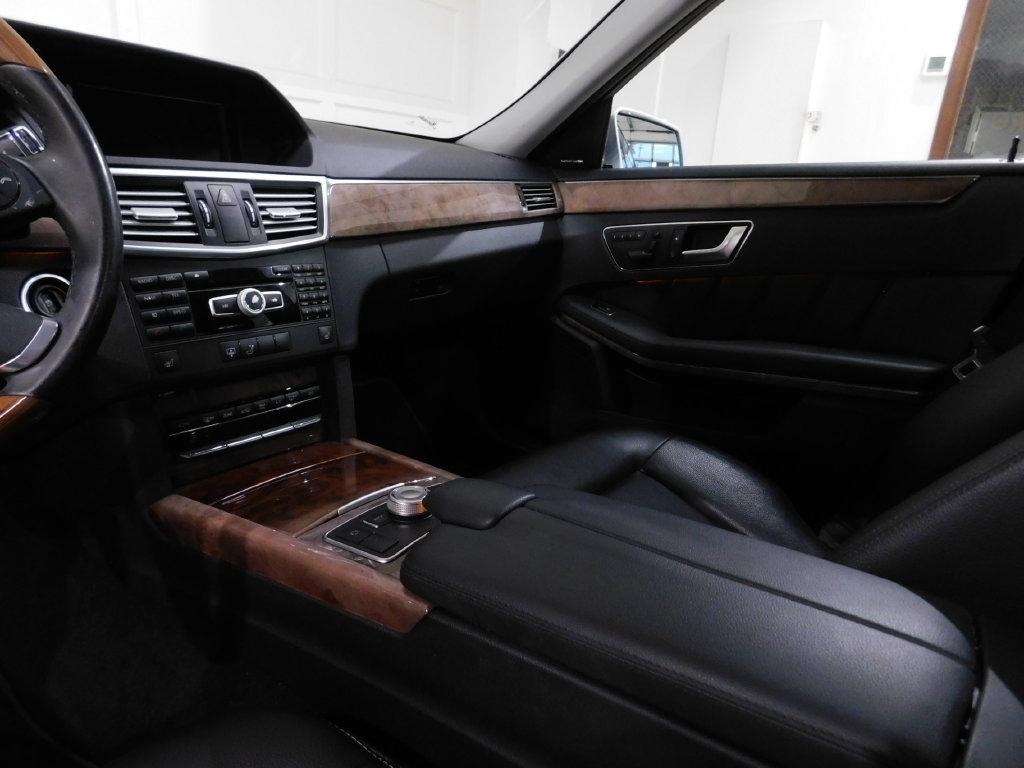 Mercedes-Benz E-Class E350 4MATIC Sedan 2012