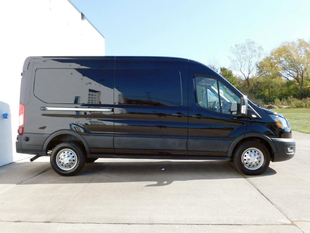 Ford Transit 250 Van Med. Roof w/Sliding Pass. 148-in. WB 2026