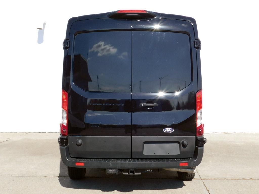 Ford Transit 250 Van Med. Roof w/Sliding Pass. 148-in. WB 2026