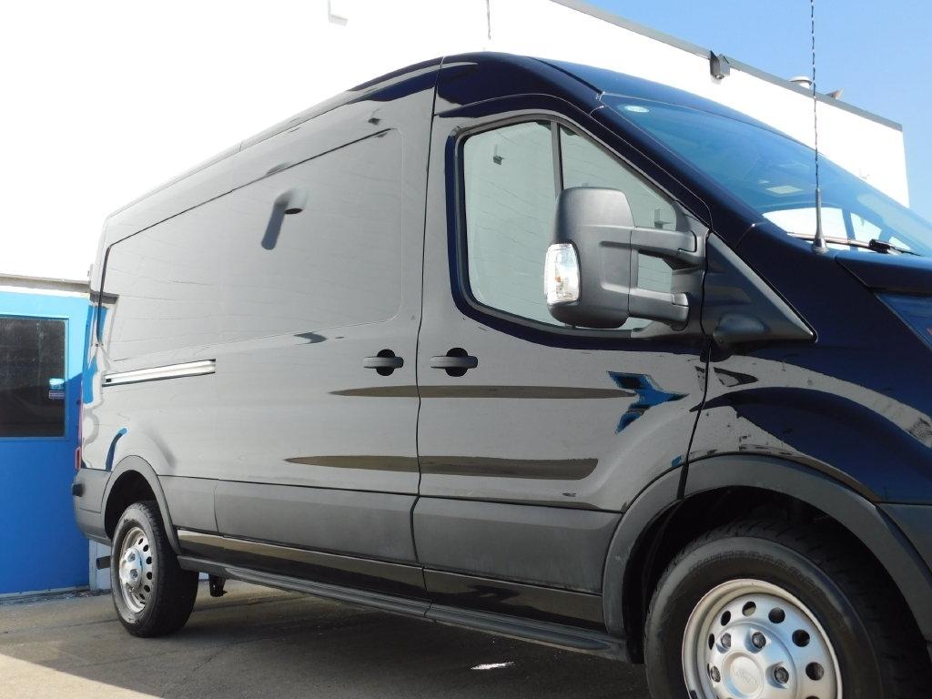 Ford Transit 250 Van Med. Roof w/Sliding Pass. 148-in. WB 2026