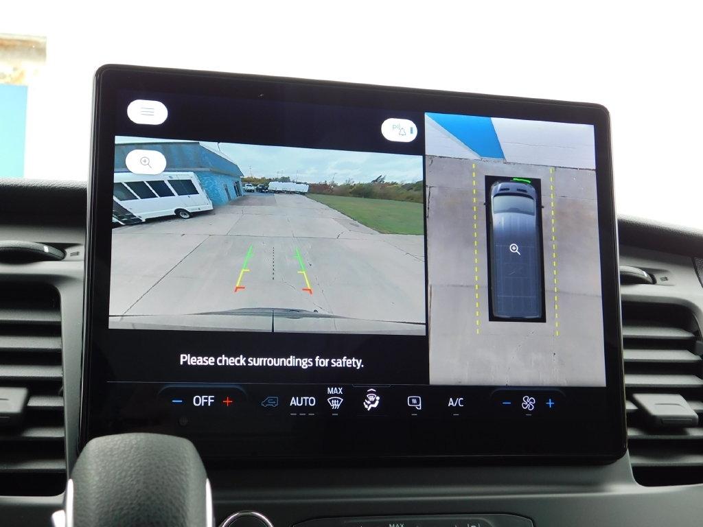 Ford Transit 250 Van Med. Roof w/Sliding Pass. 148-in. WB 2026