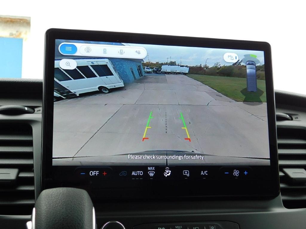 Ford Transit 250 Van Med. Roof w/Sliding Pass. 148-in. WB 2026