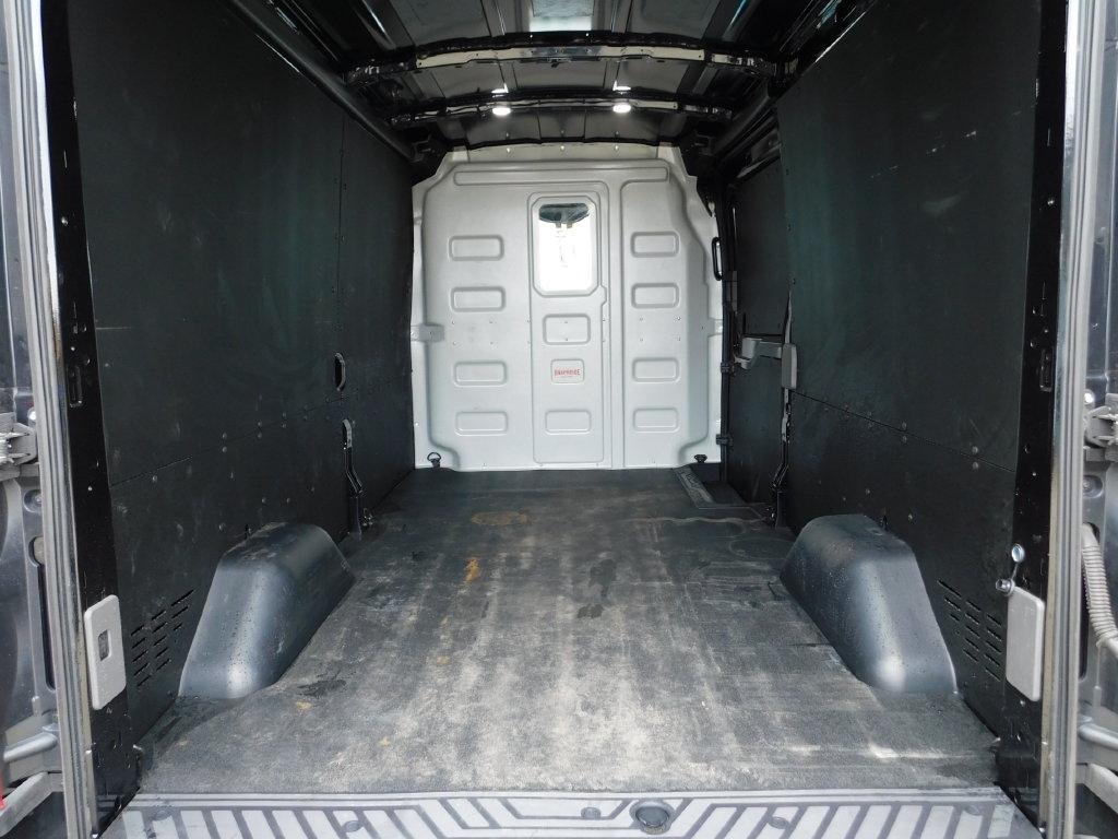 Ford Transit 250 Van Med. Roof w/Sliding Pass. 148-in. WB 2026