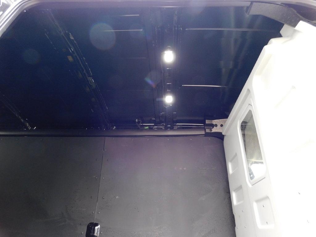 Ford Transit 250 Van Med. Roof w/Sliding Pass. 148-in. WB 2026