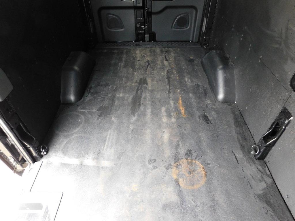 Ford Transit 250 Van Med. Roof w/Sliding Pass. 148-in. WB 2026