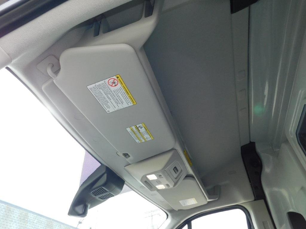 Ford Transit 250 Van Med. Roof w/Sliding Pass. 148-in. WB 2026