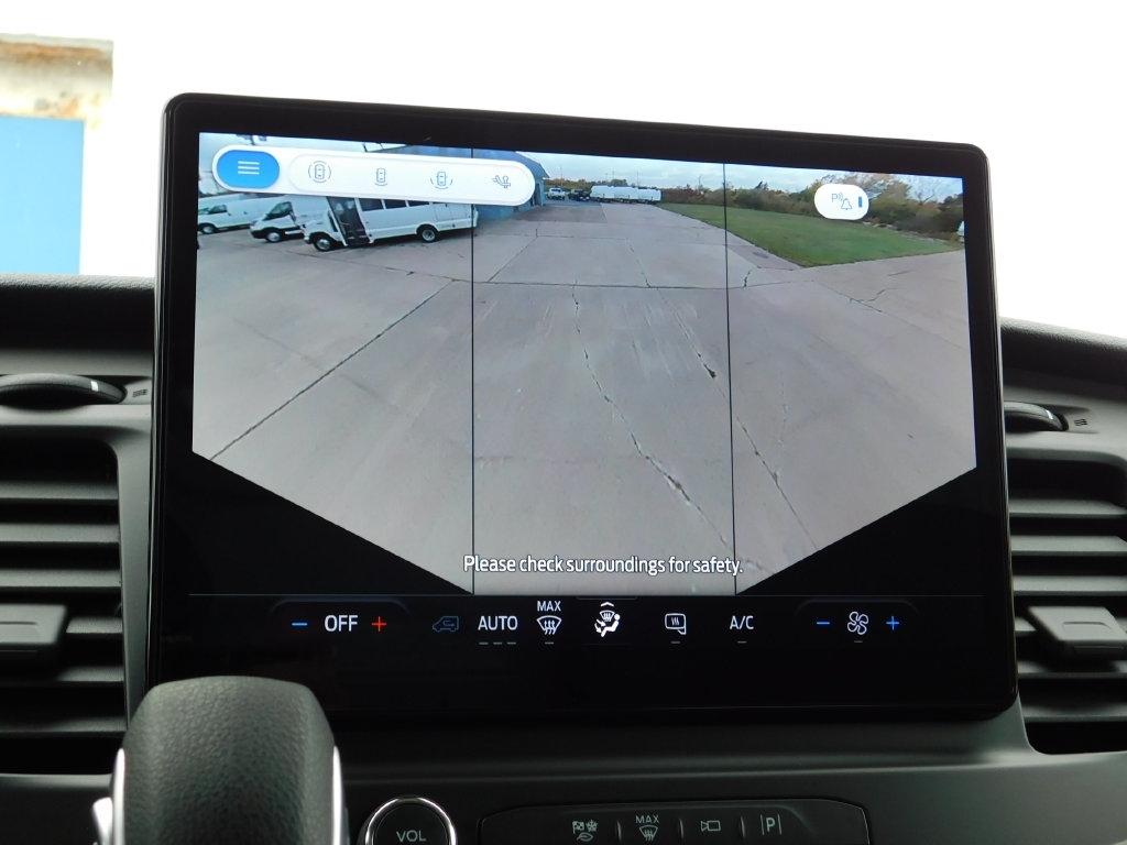 Ford Transit 250 Van Med. Roof w/Sliding Pass. 148-in. WB 2026
