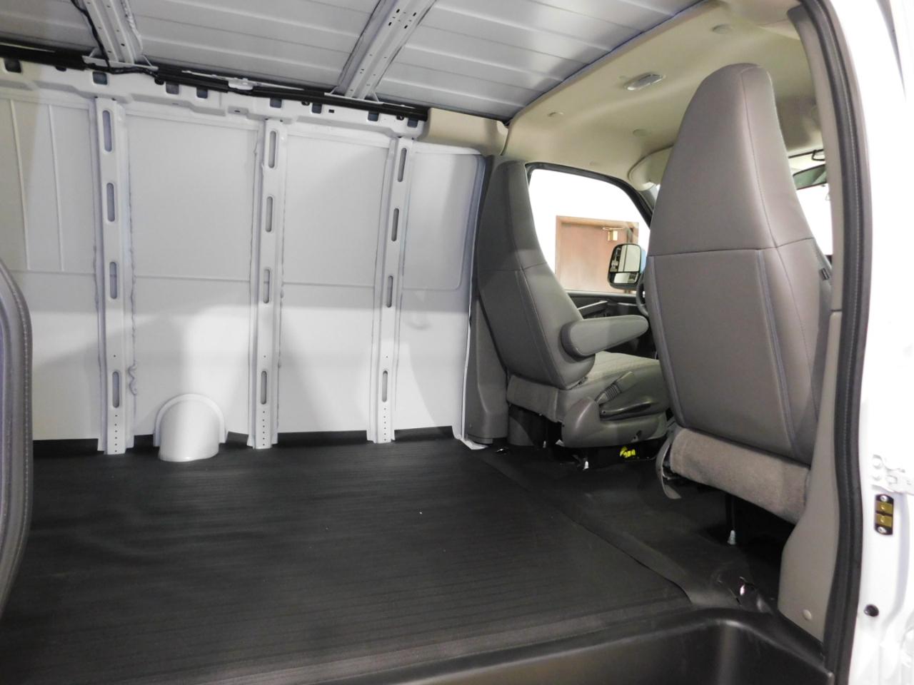 Chevrolet Express 2500 Cargo Extended 2025
