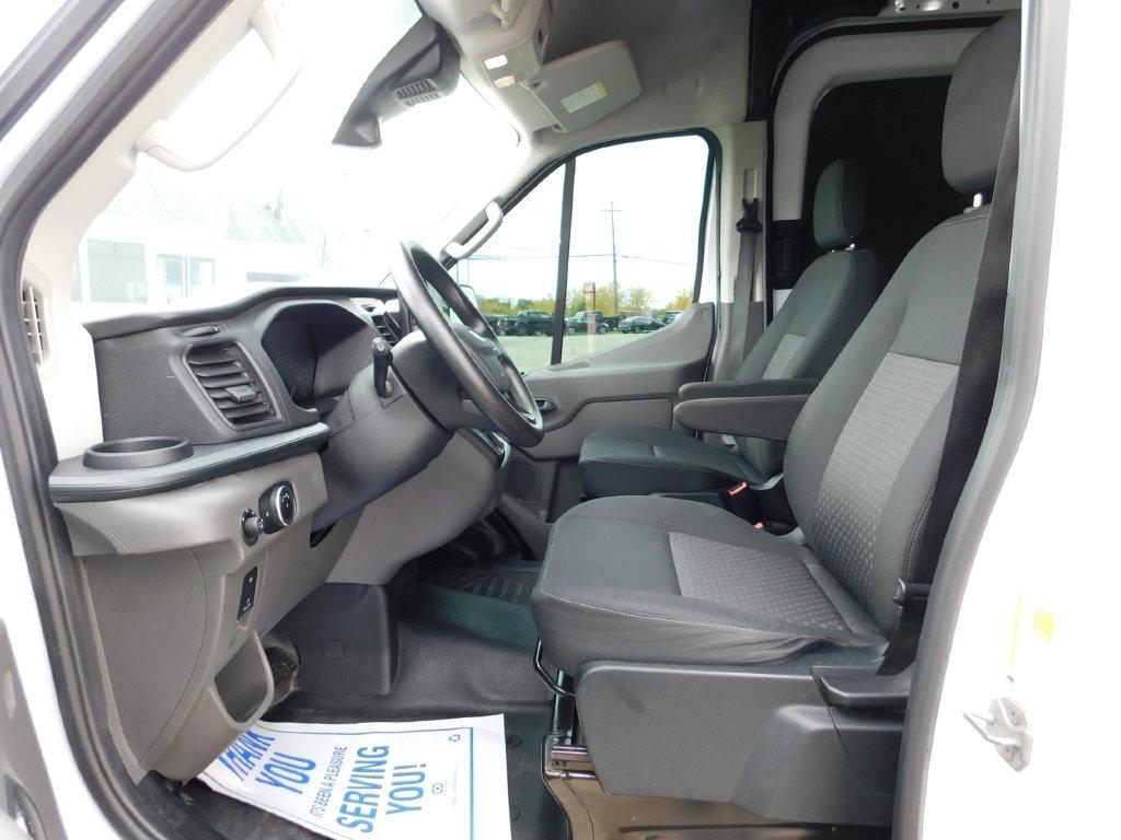 Ford Transit 250 Van Med. Roof w/Sliding Pass. 148-in. WB 2023