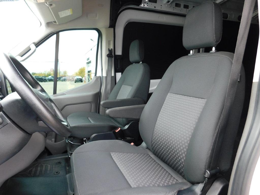Ford Transit 250 Van Med. Roof w/Sliding Pass. 148-in. WB 2023