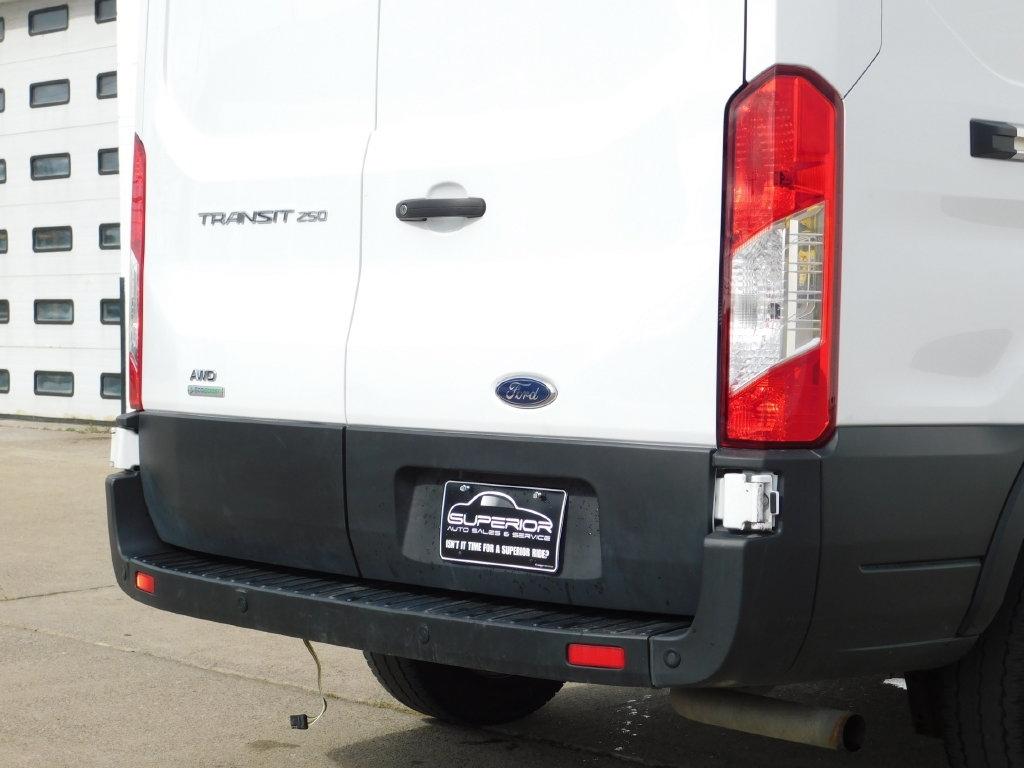 Ford Transit 250 Van Med. Roof w/Sliding Pass. 148-in. WB 2023