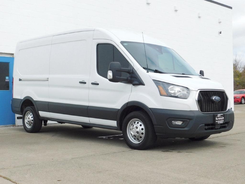 Ford Transit 250 Van Med. Roof w/Sliding Pass. 148-in. WB 2023
