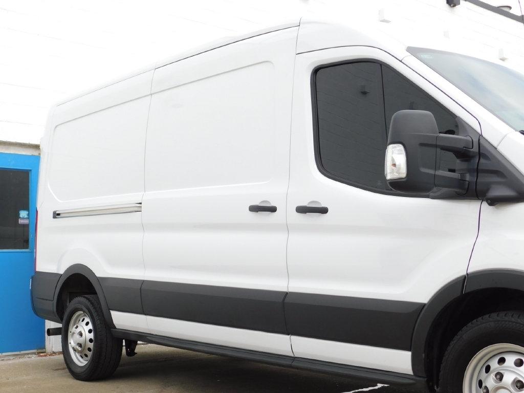 Ford Transit 250 Van Med. Roof w/Sliding Pass. 148-in. WB 2023