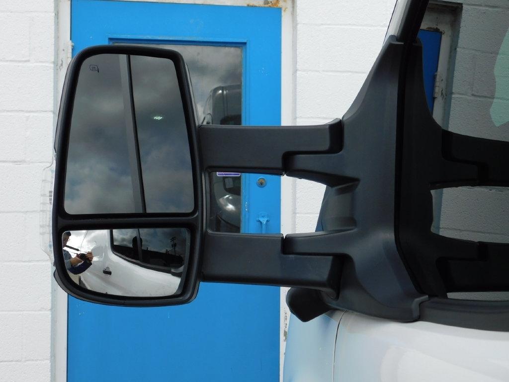 Ford Transit 250 Van Med. Roof w/Sliding Pass. 148-in. WB 2023