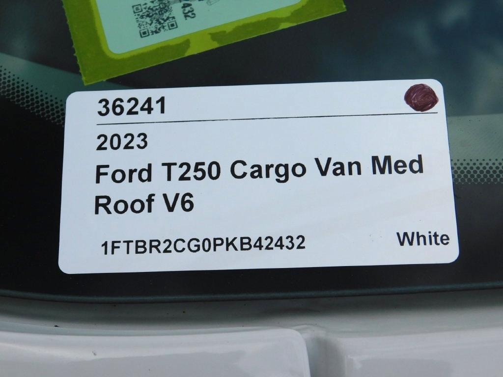 Ford Transit 250 Van Med. Roof w/Sliding Pass. 148-in. WB 2023