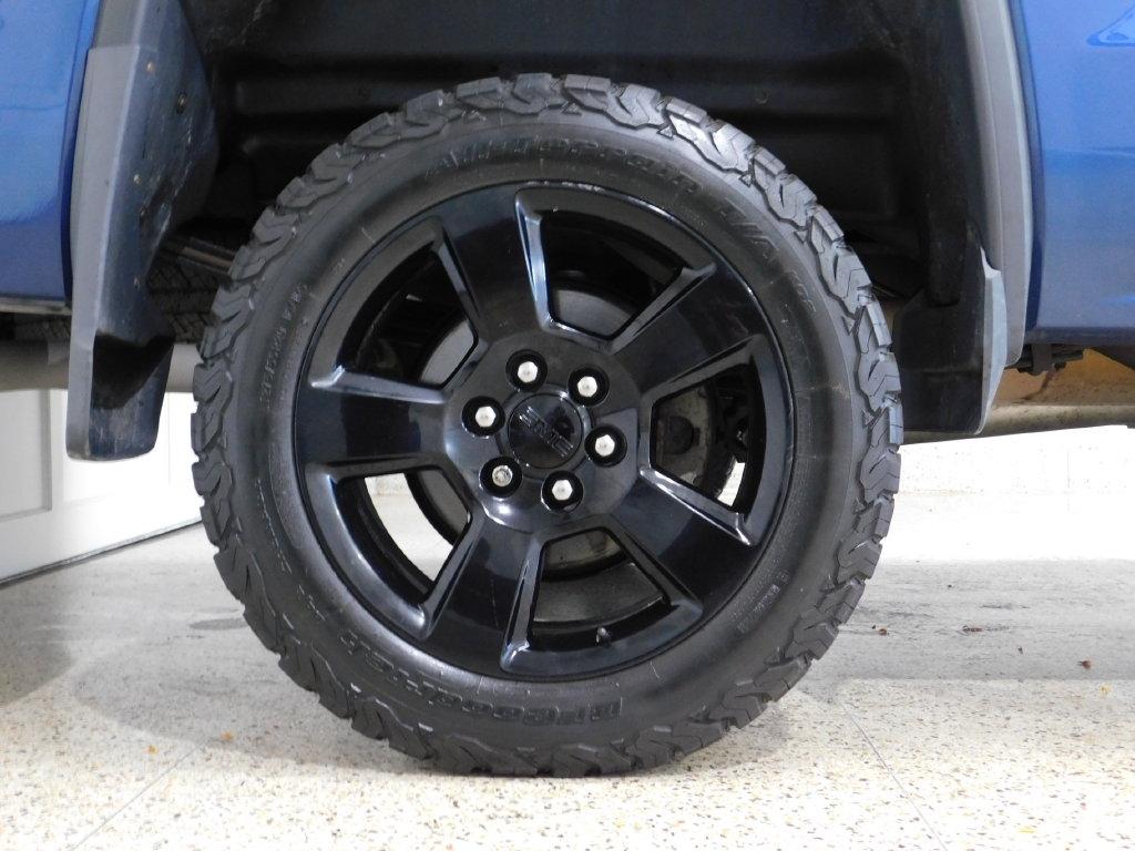 GMC Sierra 1500 Base Double Cab 4WD 2017