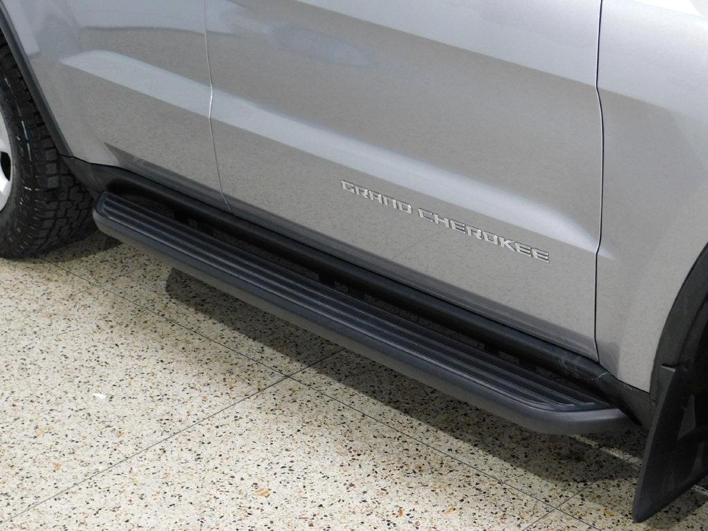 Jeep Grand Cherokee Laredo 4WD 2016