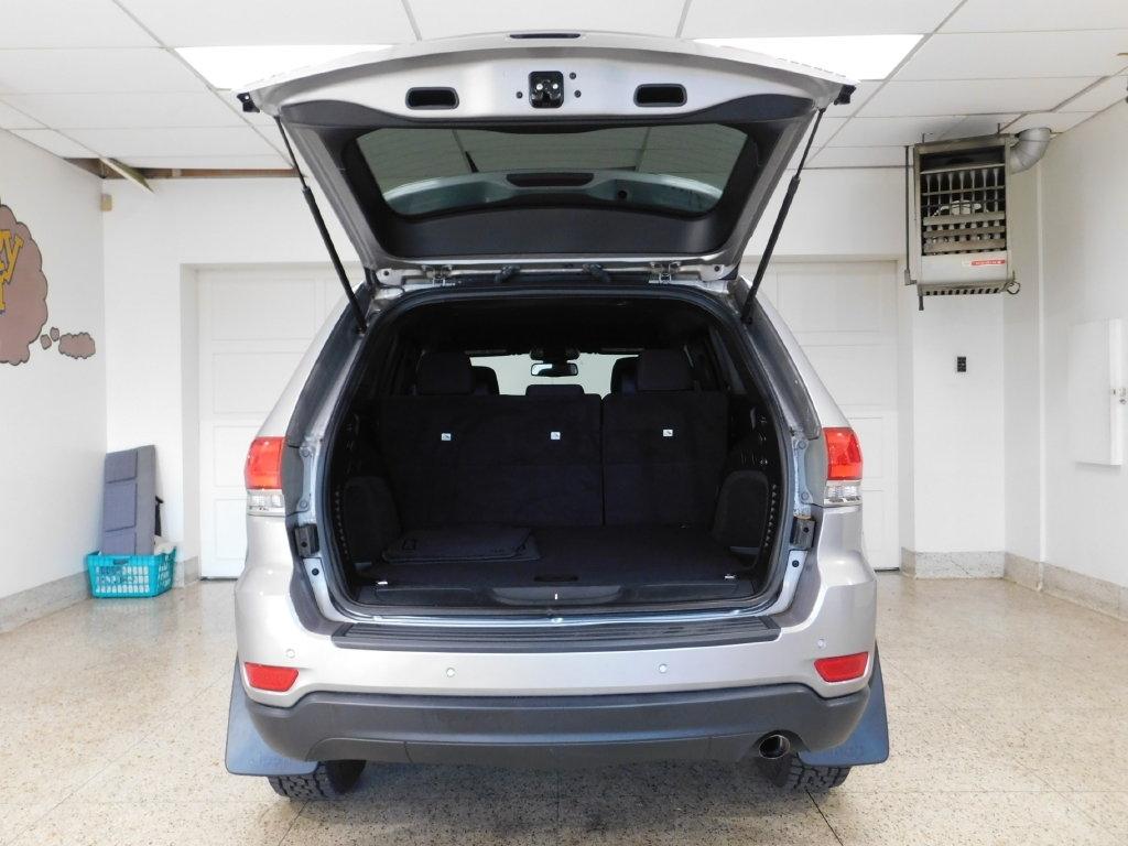 Jeep Grand Cherokee Laredo 4WD 2016