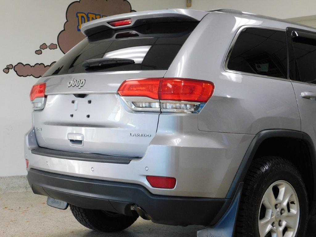 Jeep Grand Cherokee Laredo 4WD 2016