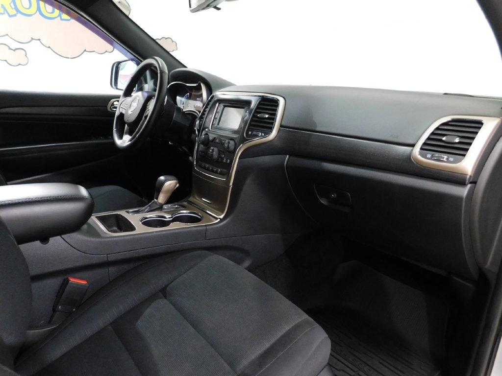 Jeep Grand Cherokee Laredo 4WD 2016