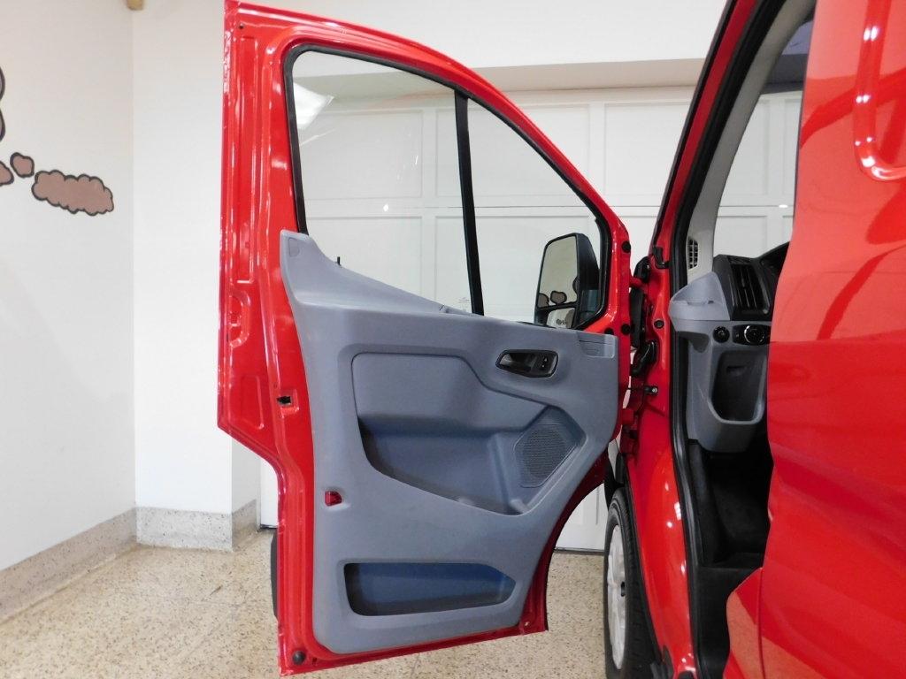 Ford Transit 150 Van Low Roof w/Sliding Pass. 130-in. WB 2015