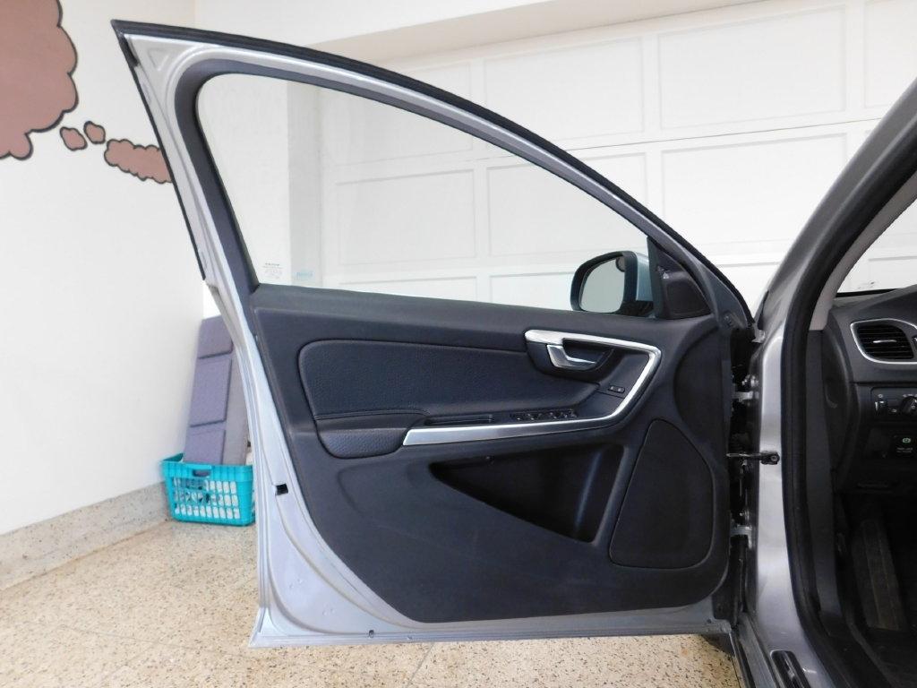 Volvo S60  2012