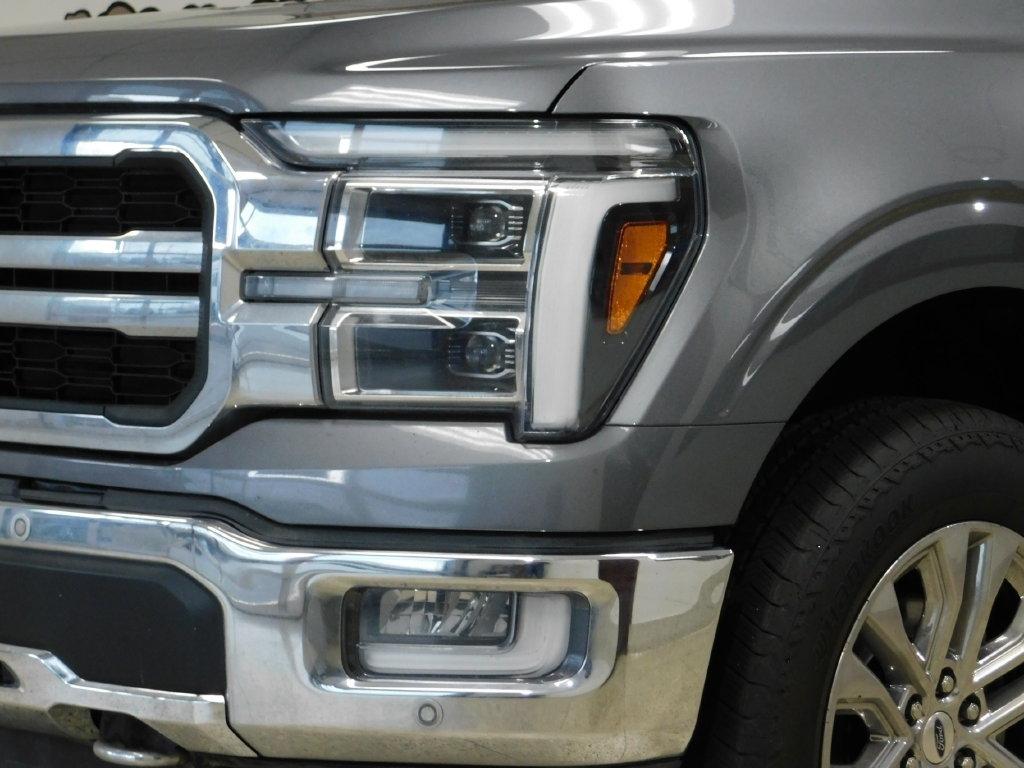 Ford F-150 Lariat SuperCrew 4WD 2024