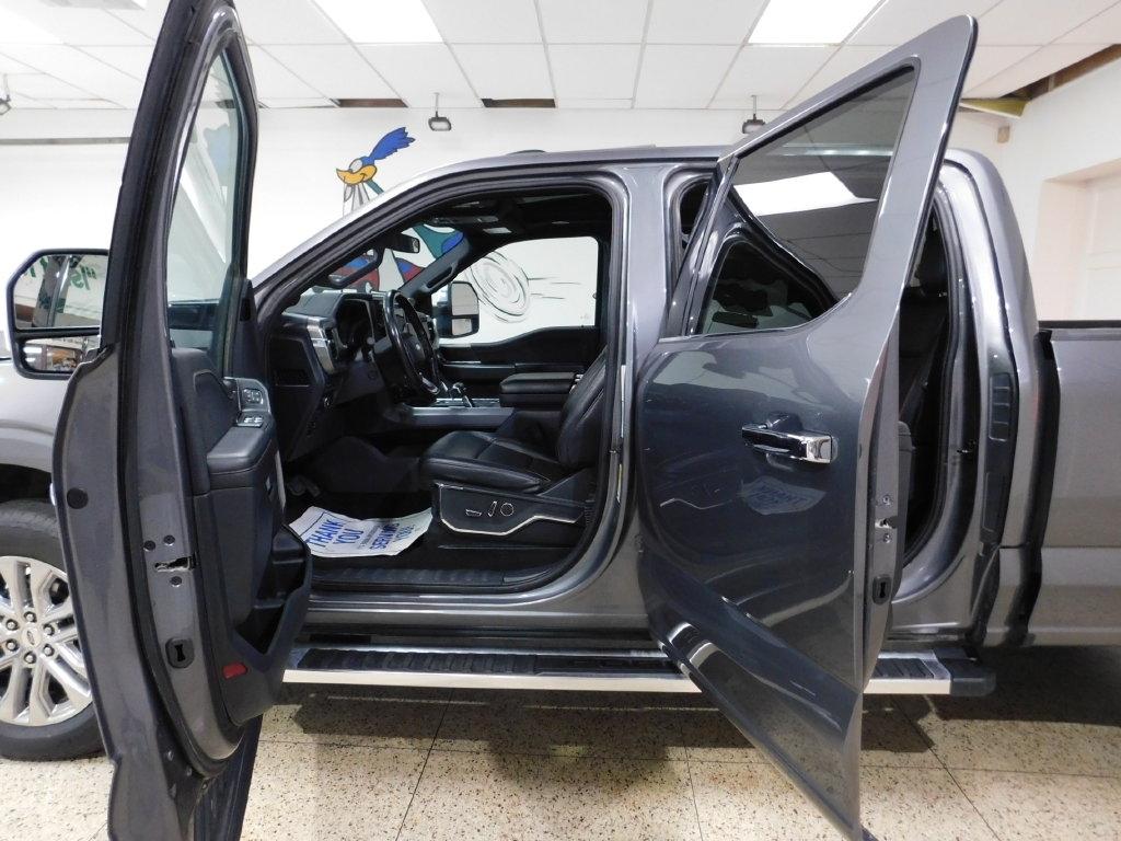 Ford F-150 Lariat SuperCrew 4WD 2024