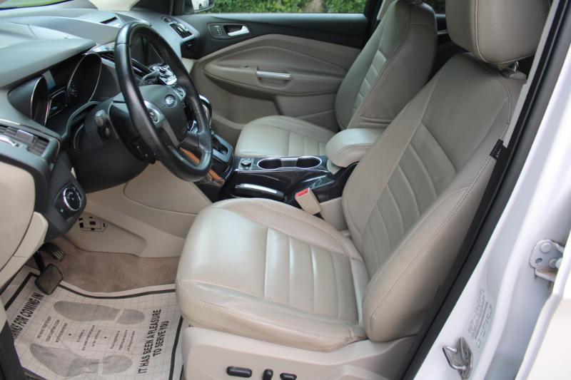 Ford Escape Titanium FWD 2014