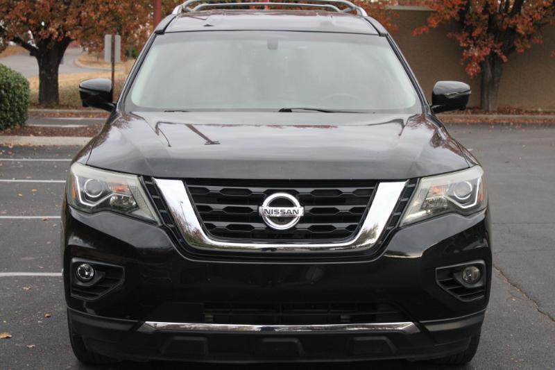 Nissan Pathfinder Platinum 2WD 2017