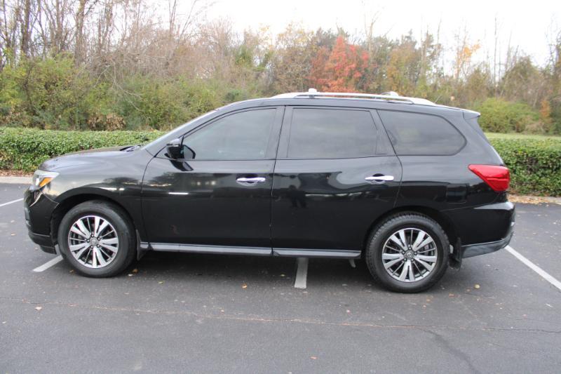 Nissan Pathfinder Platinum 2WD 2017