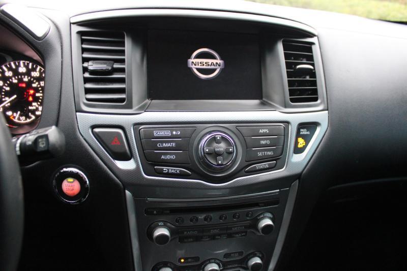 Nissan Pathfinder Platinum 2WD 2017