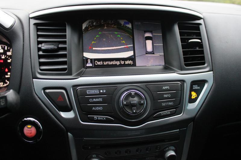 Nissan Pathfinder Platinum 2WD 2017