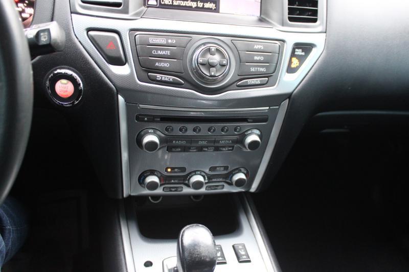 Nissan Pathfinder Platinum 2WD 2017