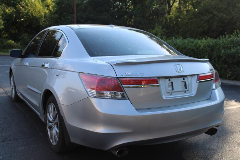Honda Accord EX-L V6 Sedan AT 2012