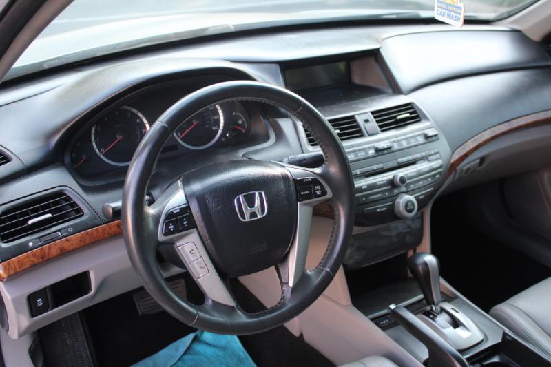 Honda Accord EX-L V6 Sedan AT 2012