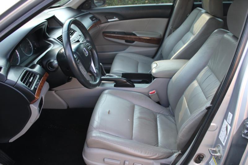 Honda Accord EX-L V6 Sedan AT 2012