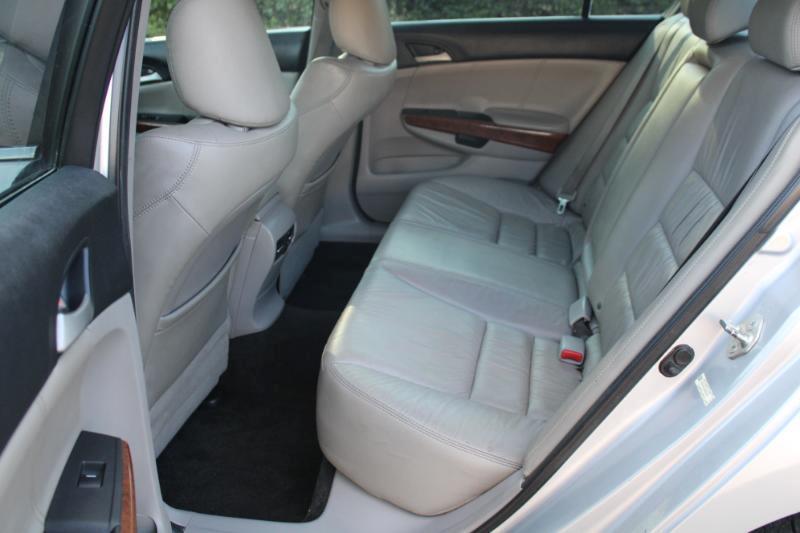 Honda Accord EX-L V6 Sedan AT 2012