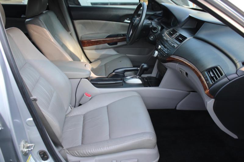Honda Accord EX-L V6 Sedan AT 2012