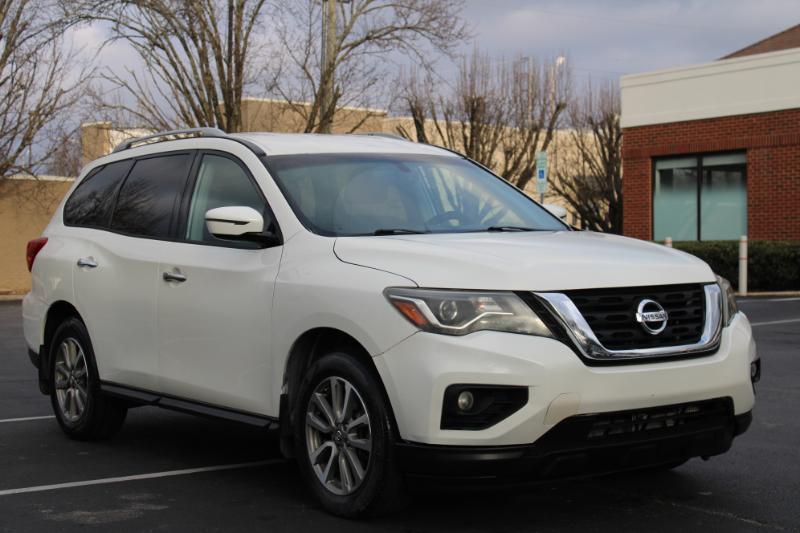 Nissan Pathfinder Platinum 2WD 2017