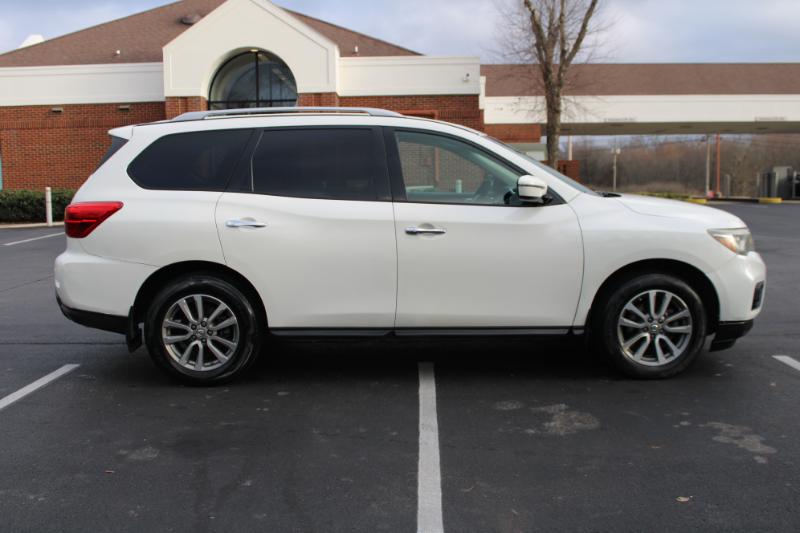 Nissan Pathfinder Platinum 2WD 2017