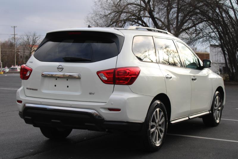 Nissan Pathfinder Platinum 2WD 2017