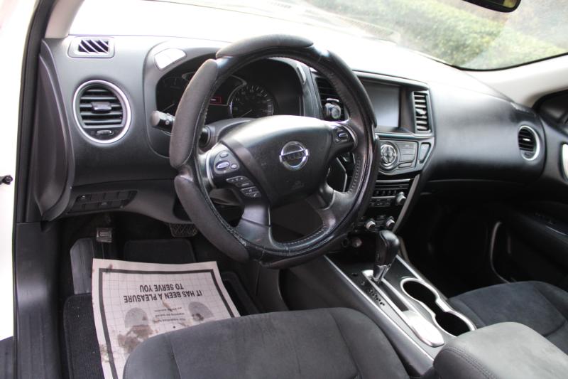 Nissan Pathfinder Platinum 2WD 2017