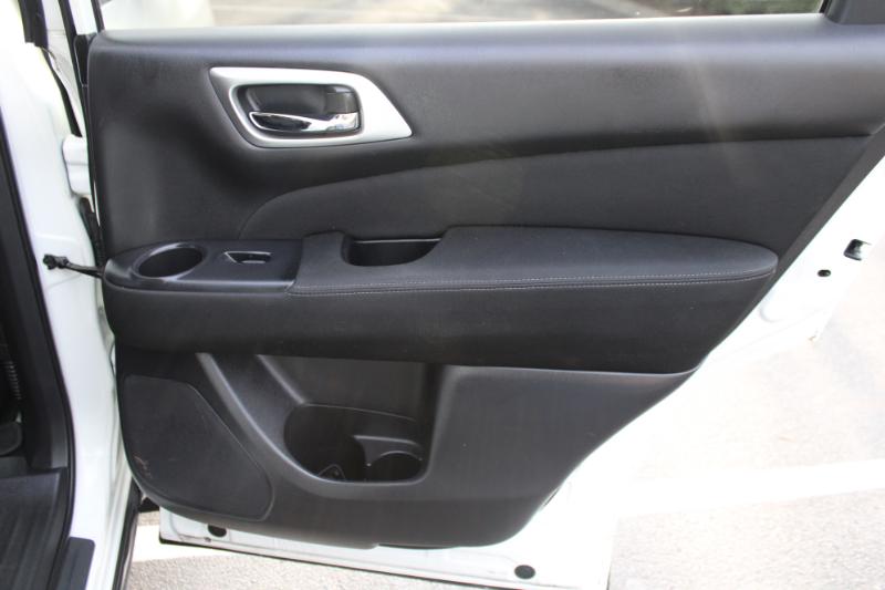 Nissan Pathfinder Platinum 2WD 2017