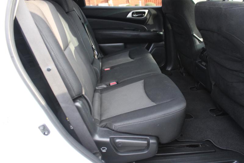 Nissan Pathfinder Platinum 2WD 2017